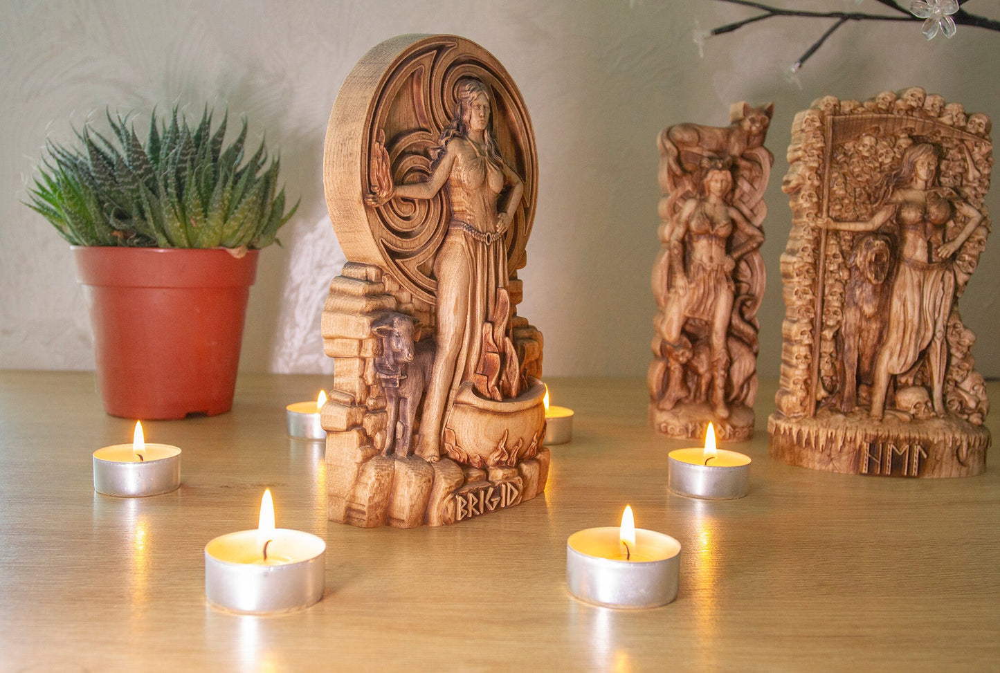 Statue de Brigid, déesse nordique, figurine celtique, dieux irlandais, sculpture en bois, art païen, souvenir, personnages du Nord
