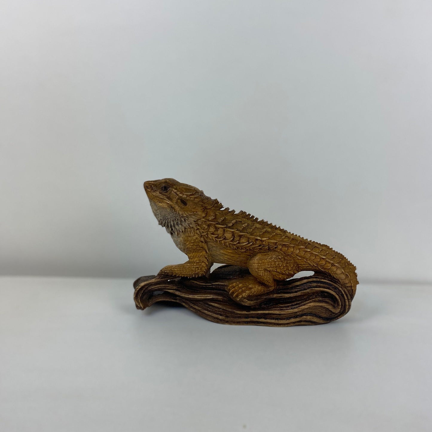 Dragon barbu Figurine de dragon barbu Cadeau de dragon perlé Art de dragon barbu Décor de dragon barbu Reptile des bois Sculpture de lézard Statue de lézard