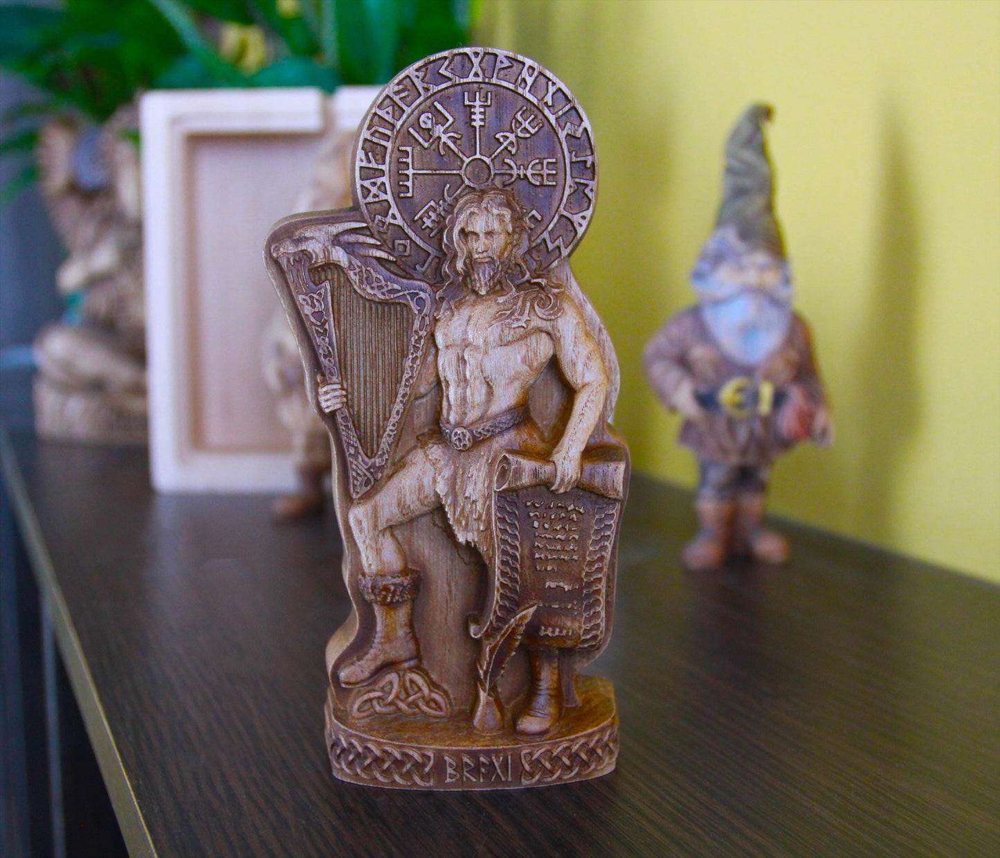 Statue de Bragi, dieu nordique en bois de frêne sculpté à la main, 15 cm, décoration d'autel païen, figurine de mythologie viking, cadeau souvenir des dieux nordiques