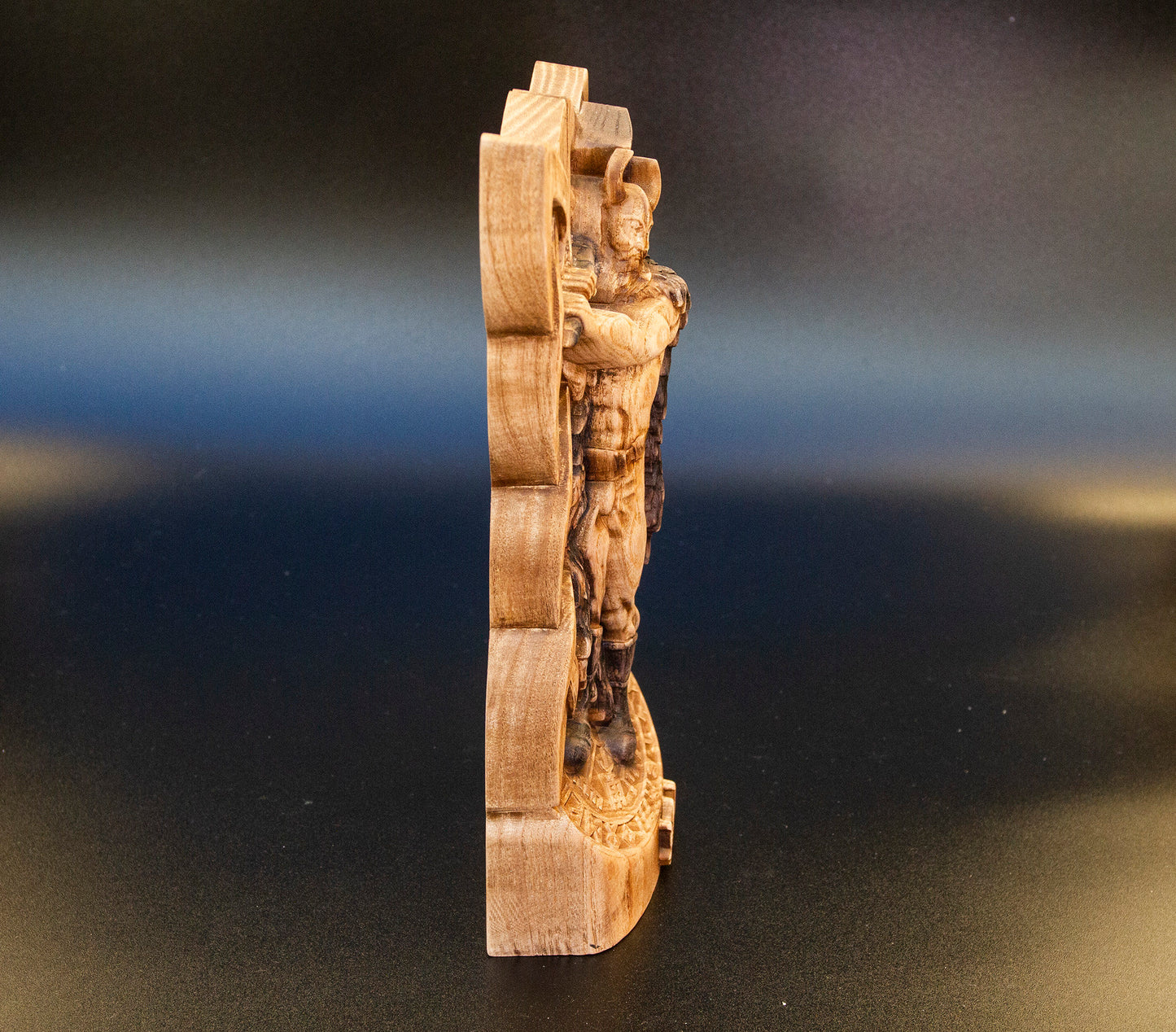 Thor Statue Tabletop Wood Sculpture Figurine Scandinavian Gods Statue Altar Souvenir Norse Gods