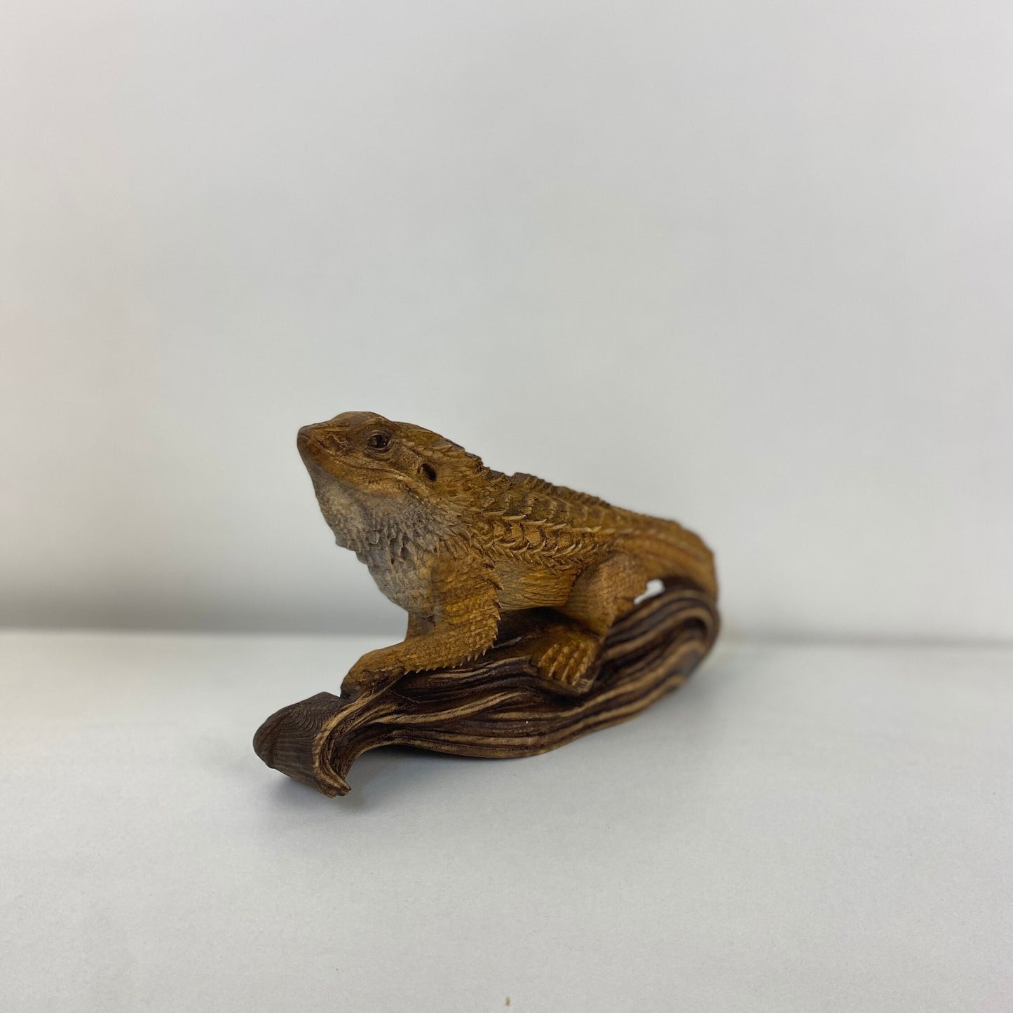 Dragon barbu Figurine de dragon barbu Cadeau de dragon perlé Art de dragon barbu Décor de dragon barbu Reptile des bois Sculpture de lézard Statue de lézard