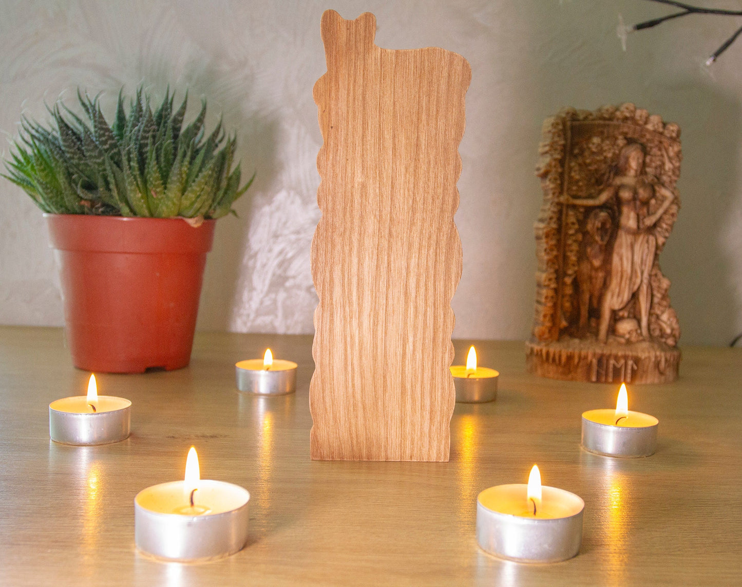 Freyja, statue de Freya, statue de Freyja Freya sculpture sur bois déesse nordique païenne nordique autel nordique figurine scandinave Freya dieux scandinaves