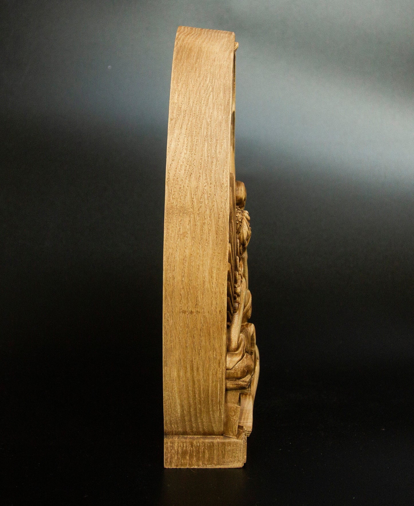 Statue en bois d'Eris, sculpture en bois, déesse grecque de la dissidence et du chaos, figurine de table en bois de frêne de la guerre de Troie