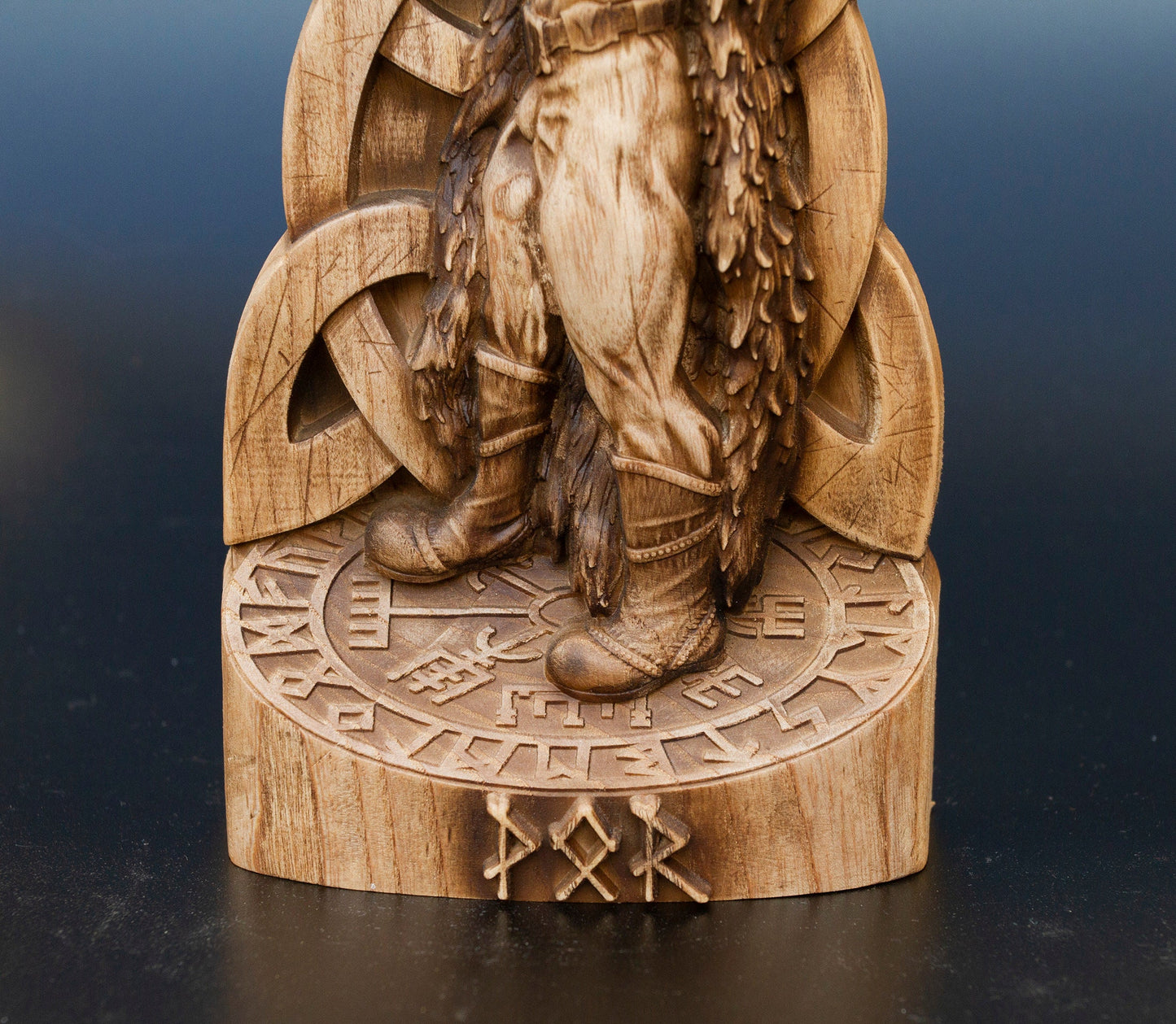 Thor Statue Tabletop Wood Sculpture Figurine Scandinavian Gods Statue Altar Souvenir Norse Gods