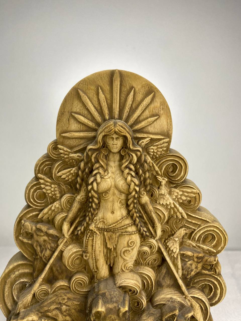 Sol Figure – Wooden Norse Sun Goddess Statue – Symbol of Light, Cosmic Power & Divine Feminine