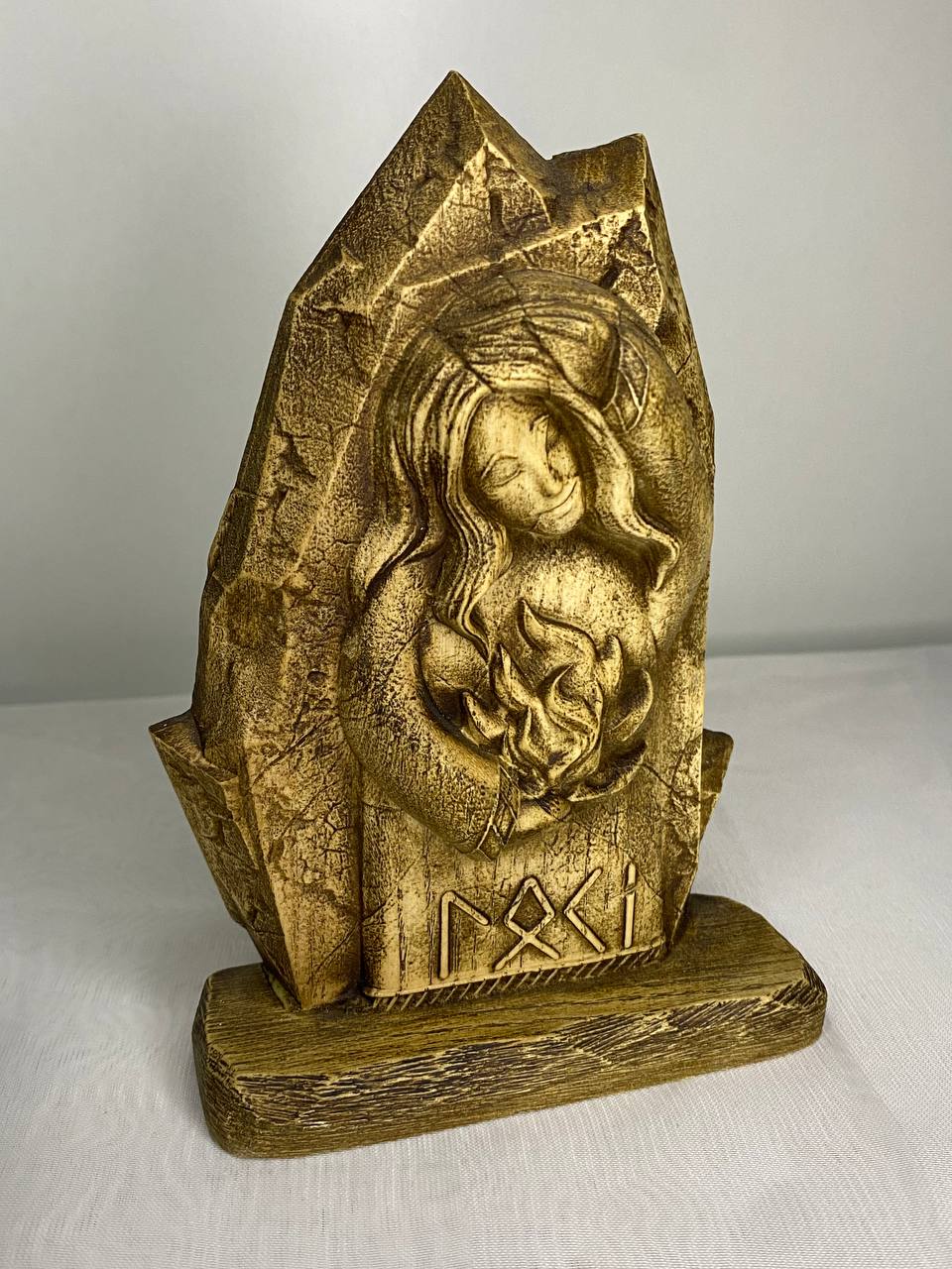 Loki Figure – Wooden Norse Trickster God Statue – Symbol of Chaos, Wit & Duality