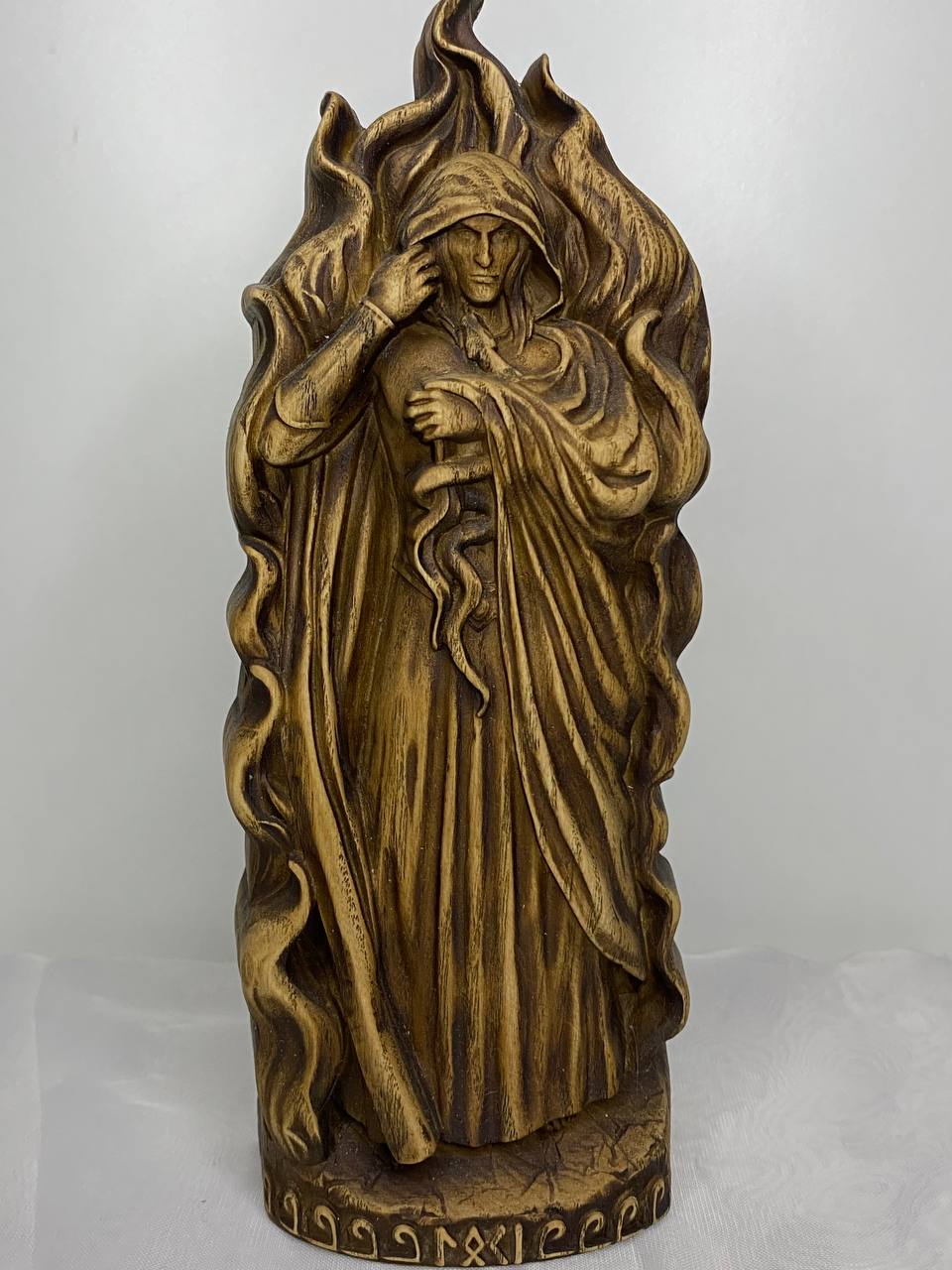 Loki Figure β Wooden Norse God Statue β Symbol of Mischief, Fire & Transformation