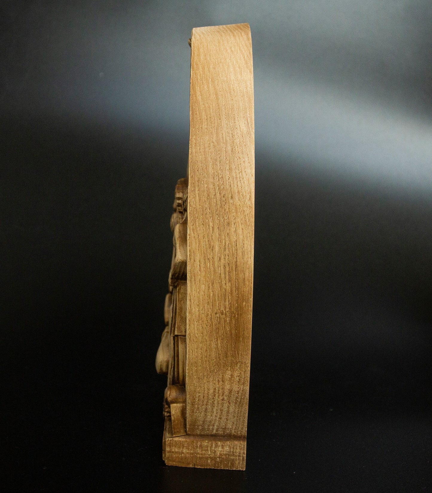 Statue en bois d'Eris, sculpture en bois, déesse grecque de la dissidence et du chaos, figurine de table en bois de frêne de la guerre de Troie