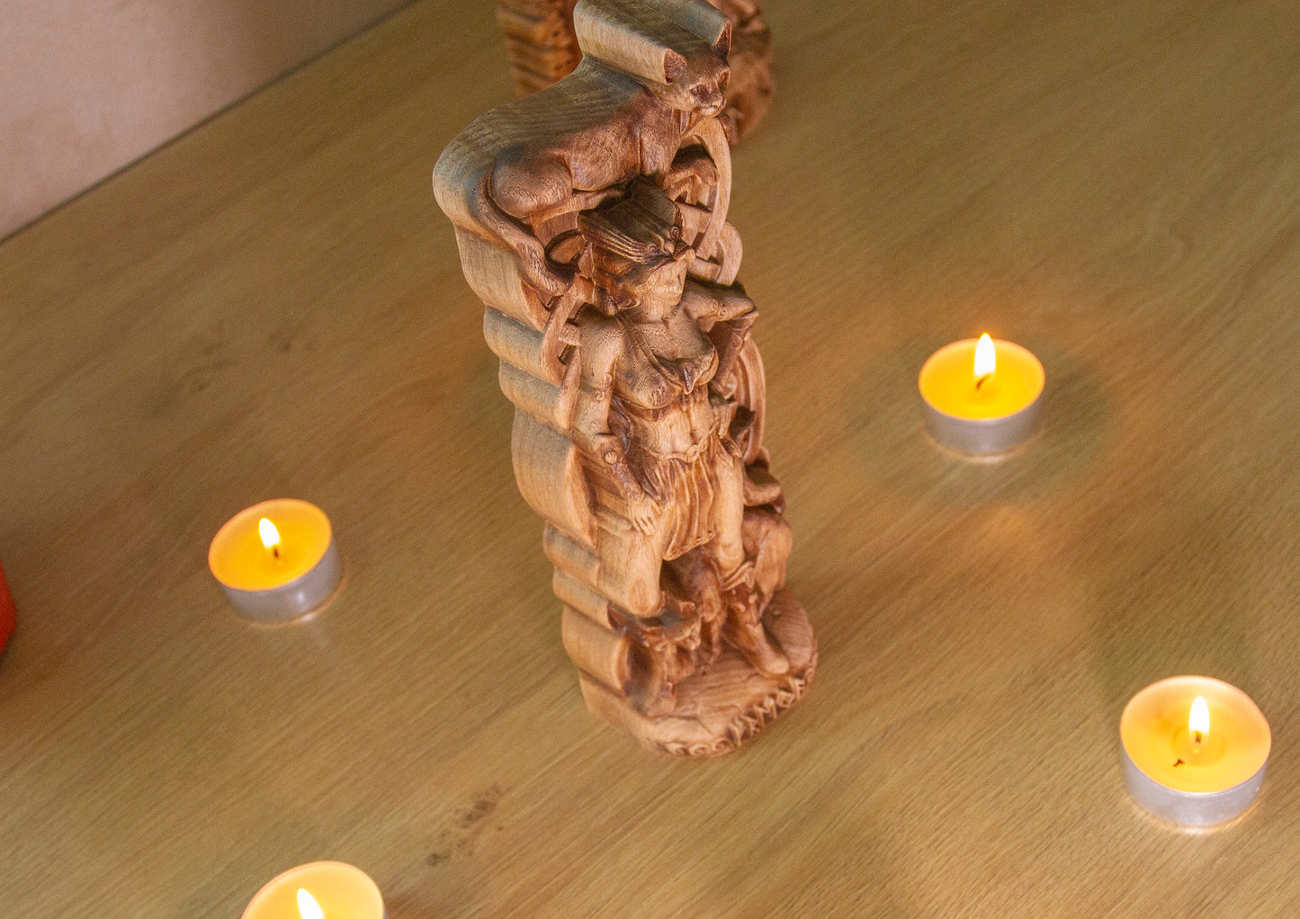 Freyja, statue de Freya, statue de Freyja Freya sculpture sur bois déesse nordique païenne nordique autel nordique figurine scandinave Freya dieux scandinaves