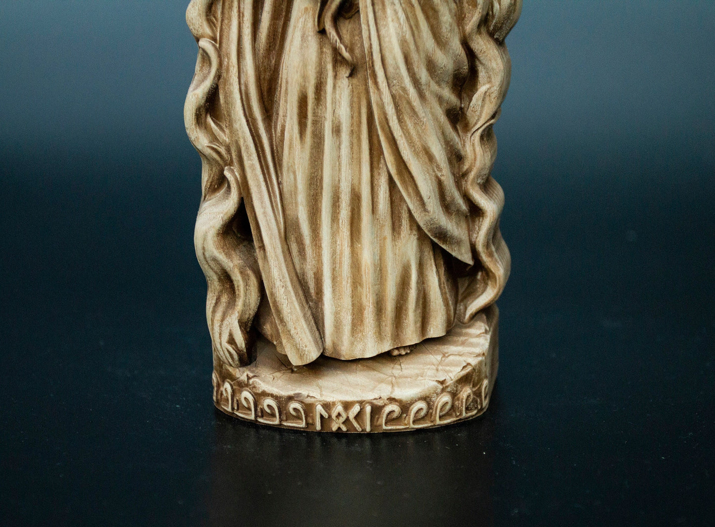 Loki Statue – Wooden Loki Figurine – Norse God Loki Decor for Mythology Lovers and Pagan Altars