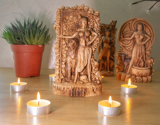Hel Statue Figurine Scandinavian Gods Wooden Sculpture Altar Souvenir North Characters