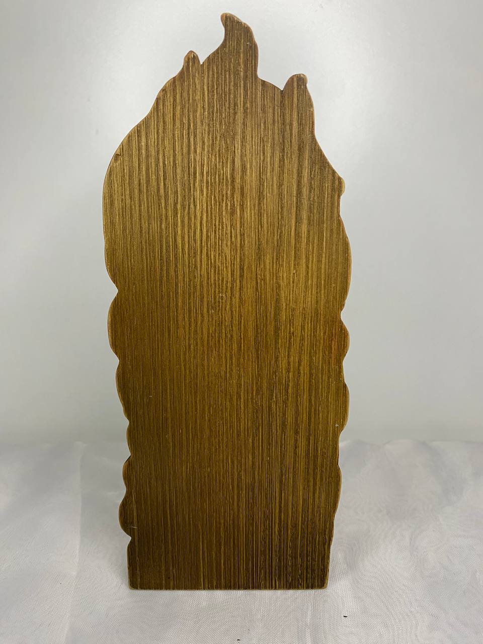 Loki Figure – Wooden Norse God Statue – Symbol of Mischief, Fire & Transformation in Ash Wood