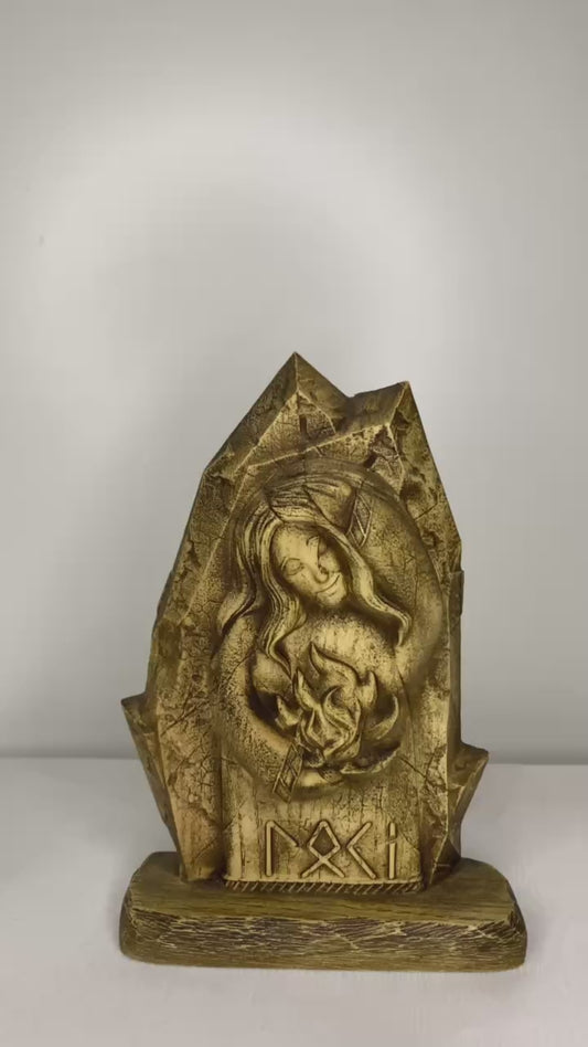 Loki Figure – Wooden Norse Trickster God Statue – Symbol of Chaos, Wit & Duality